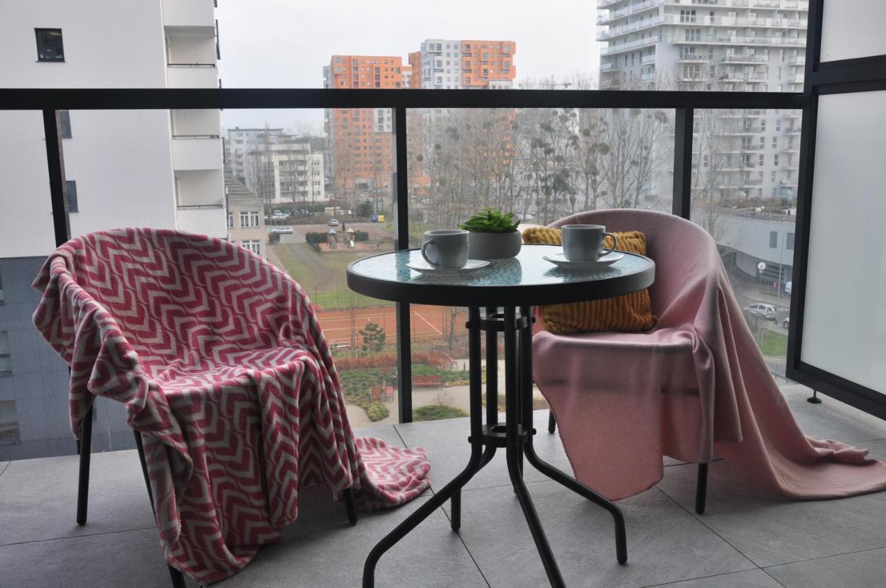 Apartament Nadmorskie Spektrum & Parking Gdańsk Exterior foto