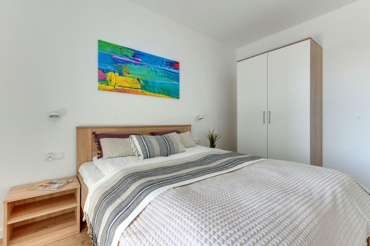 Apartament Nadmorskie Spektrum & Parking Gdańsk Exterior foto